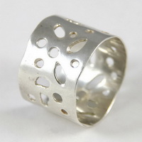 Holed Cylinder Ring